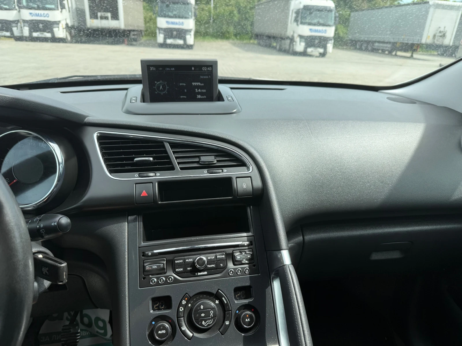 Peugeot 3008 1.6HDI, снимка 13 - Автомобили и джипове - 54648562