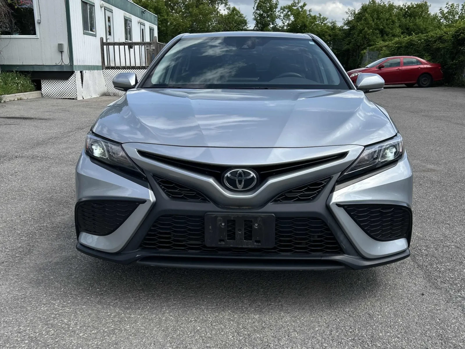 Toyota Camry SE, снимка 2 - Автомобили и джипове - 54882345