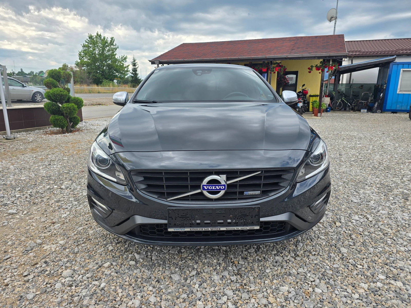 Volvo V60 2.0D R-DESIGN D3 ! ! РЕАЛНИ 103000 КМ., снимка 8 - Автомобили и джипове - 55276081