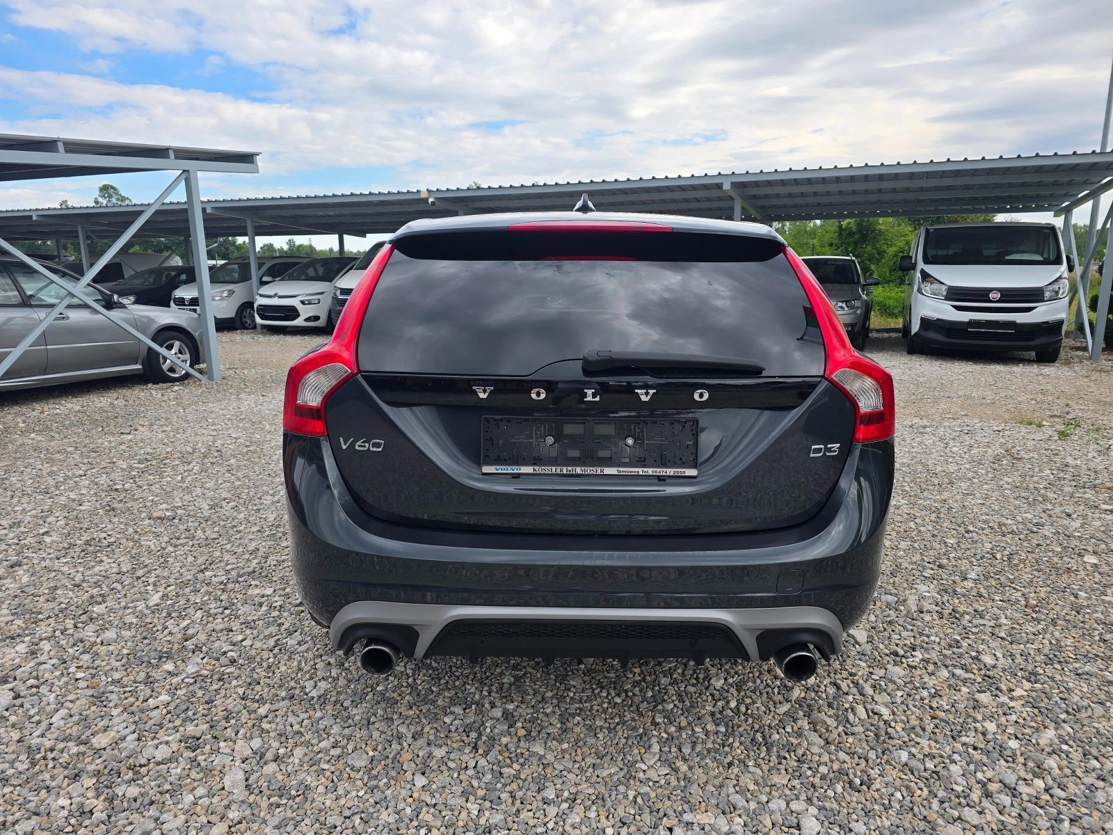 Volvo V60 2.0D R-DESIGN D3 ! ! РЕАЛНИ 103000 КМ., снимка 4 - Автомобили и джипове - 55276081