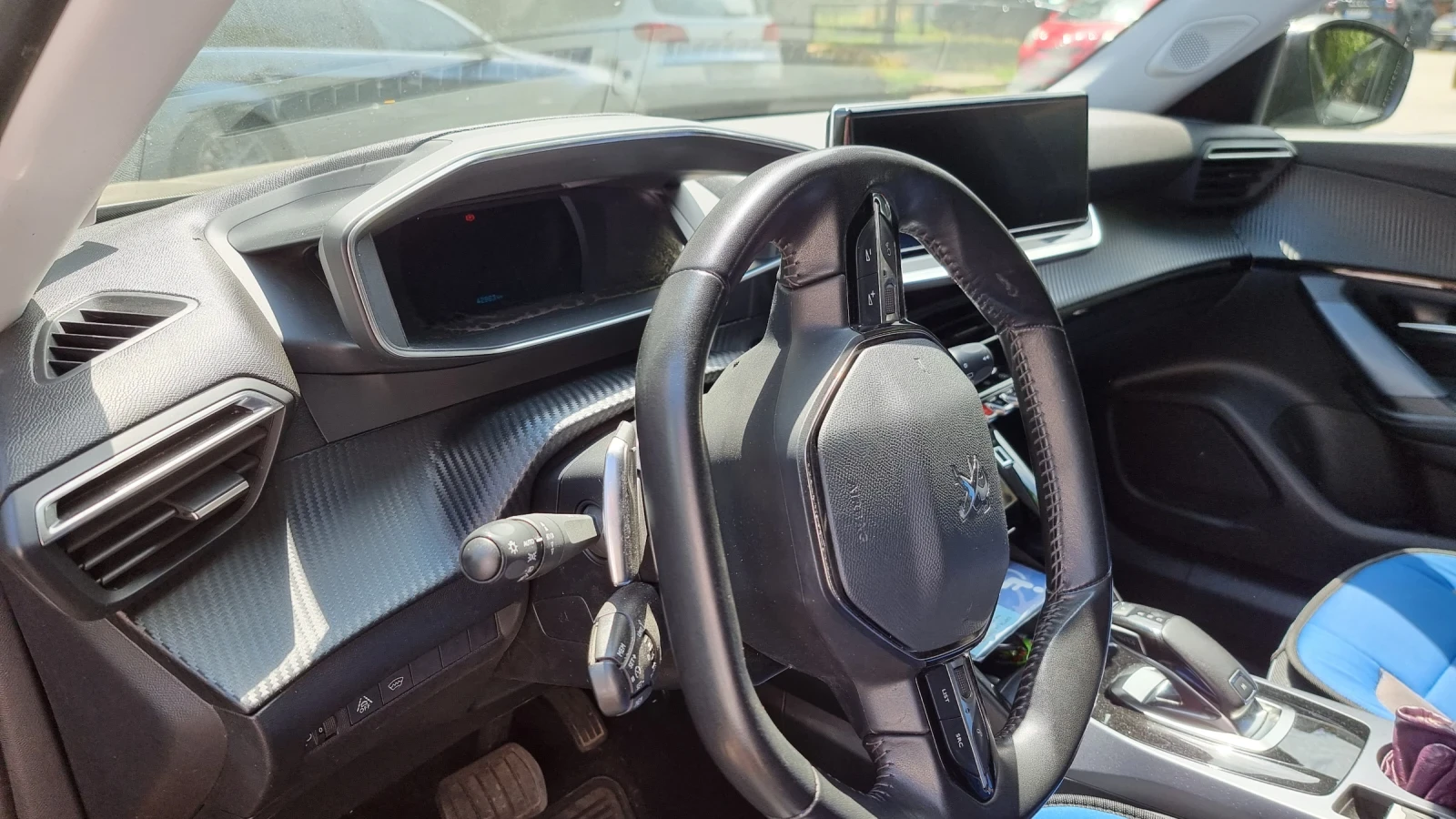 Peugeot 2008, снимка 8 - Автомобили и джипове - 55342362