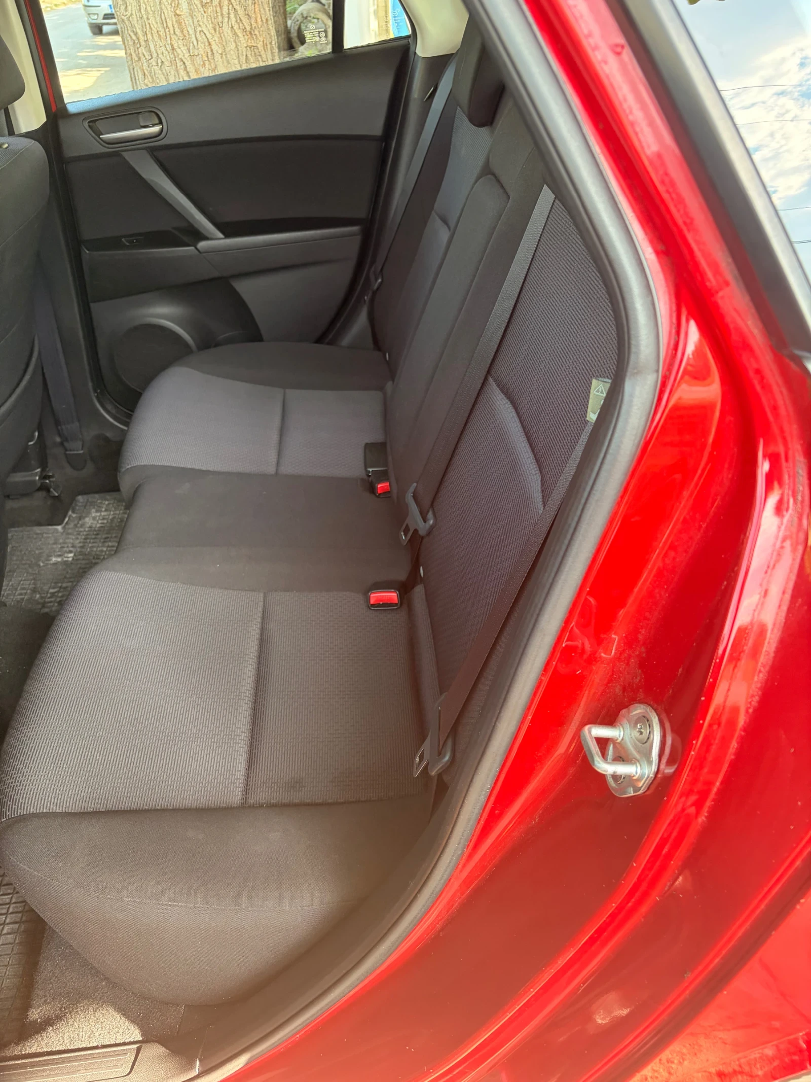 Mazda 3, снимка 8 - Автомобили и джипове - 55599342