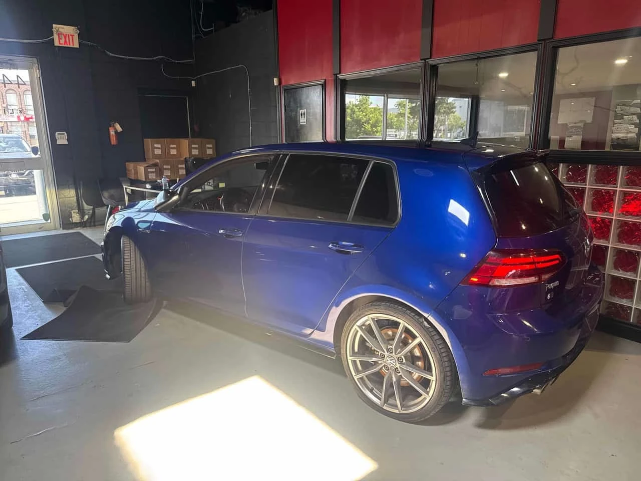 VW Golf R  DSG / CAMERA / CARFAX /, снимка 2 - Автомобили и джипове - 55782318