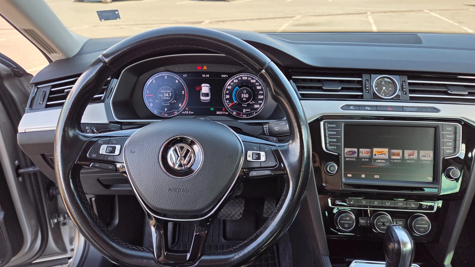 VW Passat B8 TDI 190кс, Highline, снимка 8 - Автомобили и джипове - 56144422
