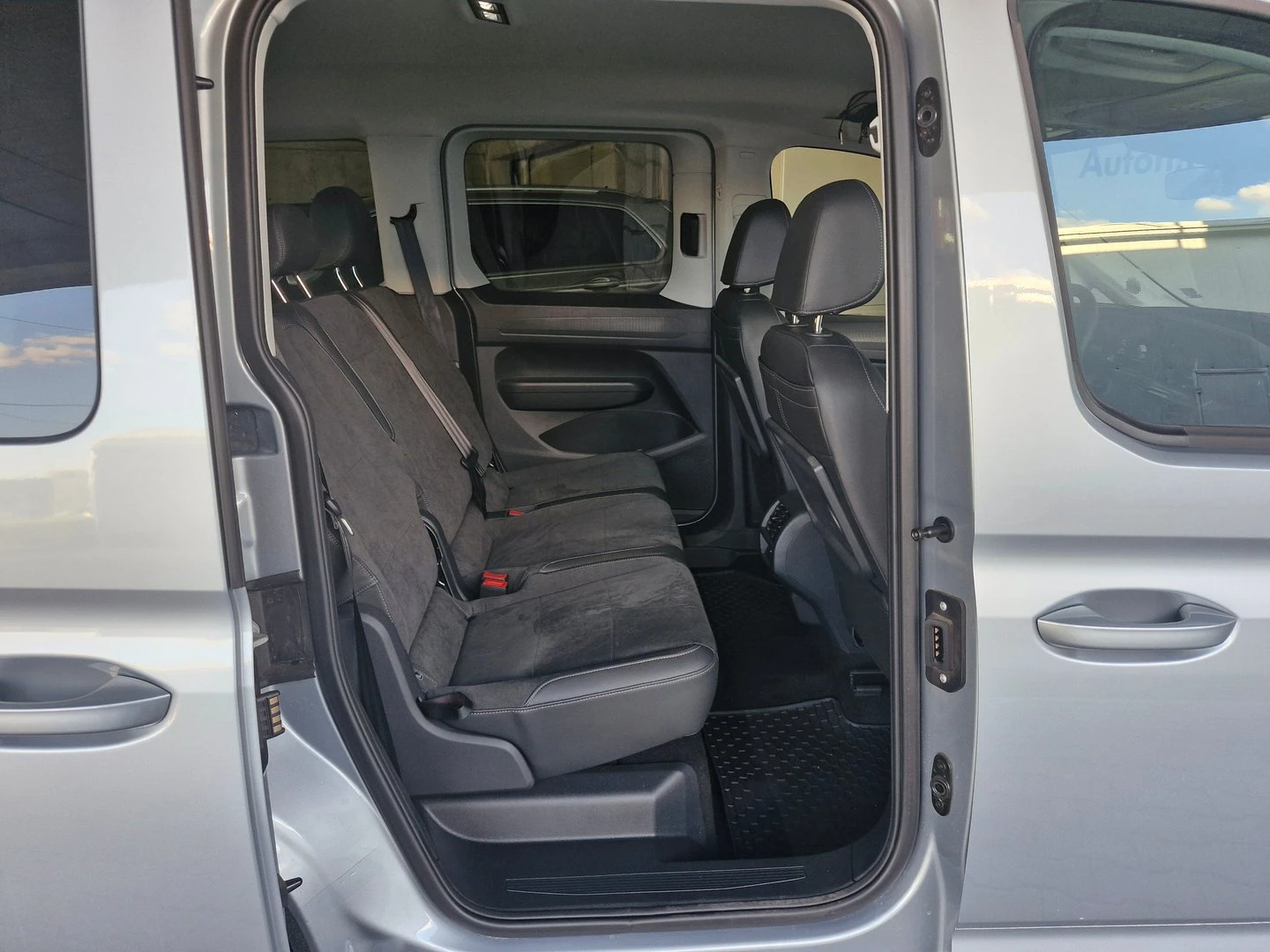 VW Caddy | Mobile.bg � ����������� 10