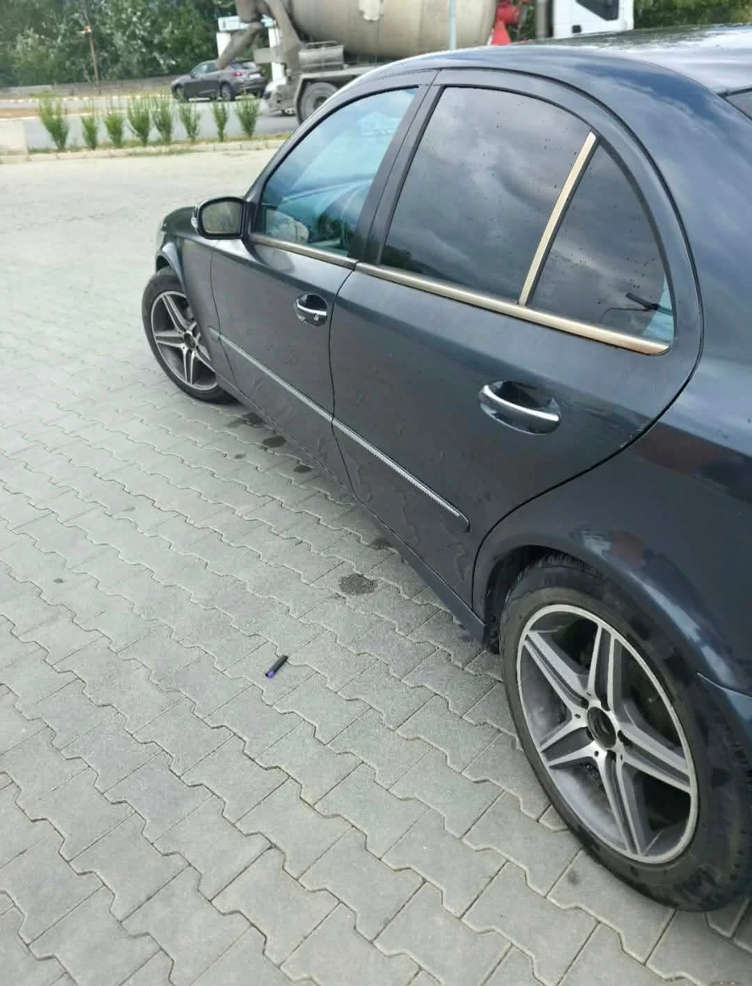 Mercedes-Benz E 270, снимка 4 - Автомобили и джипове - 56746795