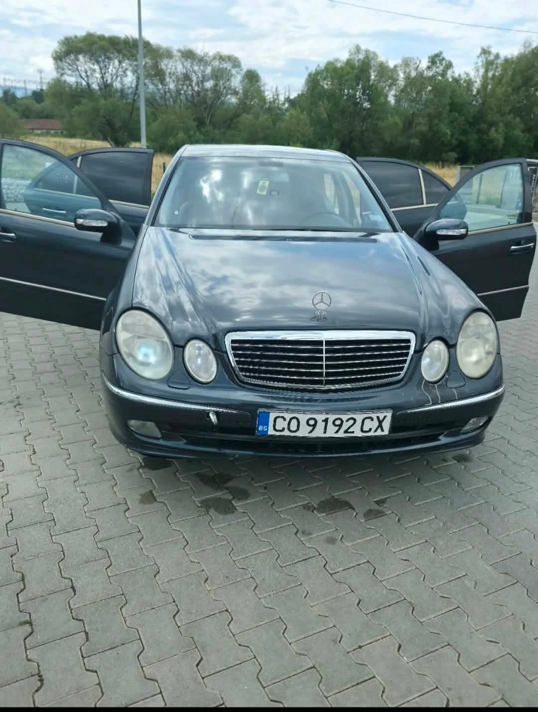 Mercedes-Benz E 270, снимка 3 - Автомобили и джипове - 56746795