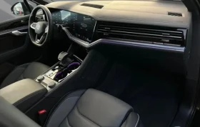 VW Touareg 3.0 TSI 4Motion = R-line = Black Style Гаранция - 70000 € / 136908.10 лв. - 76526635 10