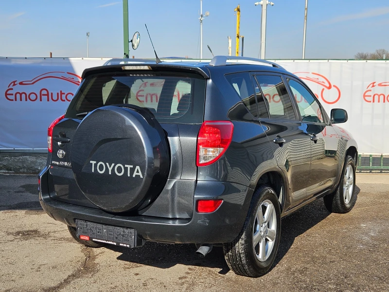 Toyota Rav4 2.2D4D/4X4/136k.c/6ск/EURO 4/ПЕРФЕКТНА, снимка 3 - Автомобили и джипове - 49100510