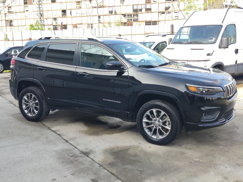 Jeep Cherokee 3.2 LATITUDE PLUS, снимка 3 - Автомобили и джипове - 52408927