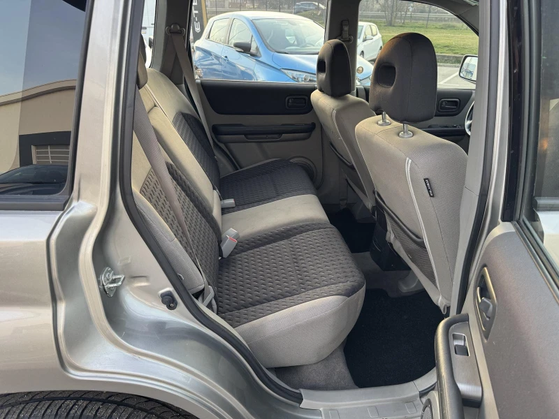 Nissan X-trail 2.5 I LPG, снимка 10 - Автомобили и джипове - 52839415