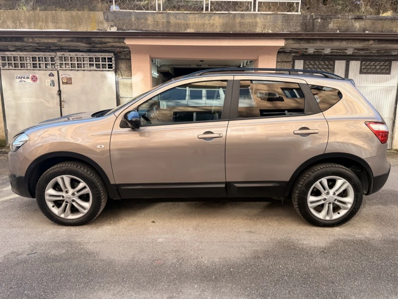 Nissan Qashqai 4x4 130ks PANORAMA!!!, снимка 7 - Автомобили и джипове - 53056212
