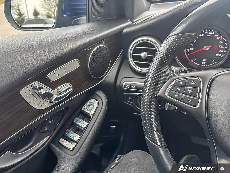 Mercedes-Benz GLC 300 4Matic, снимка 12 - Автомобили и джипове - 52655034