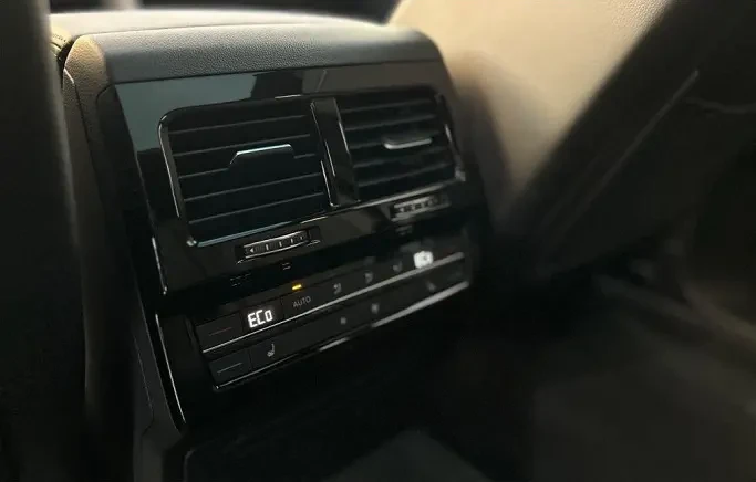 VW Touareg 3.0 TSI 4Motion = R-line = Black Style �������� | Mobile.bg � ����������� 13