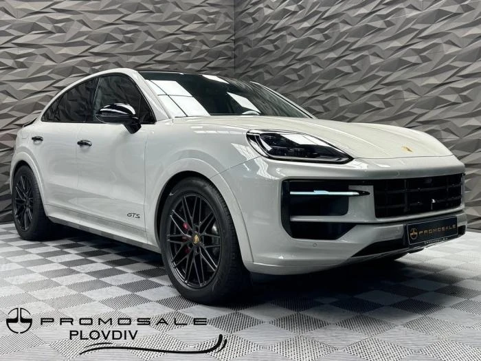 Porsche Cayenne GTS Coupe DualDisplay SportDesign TVs Panorama Alc