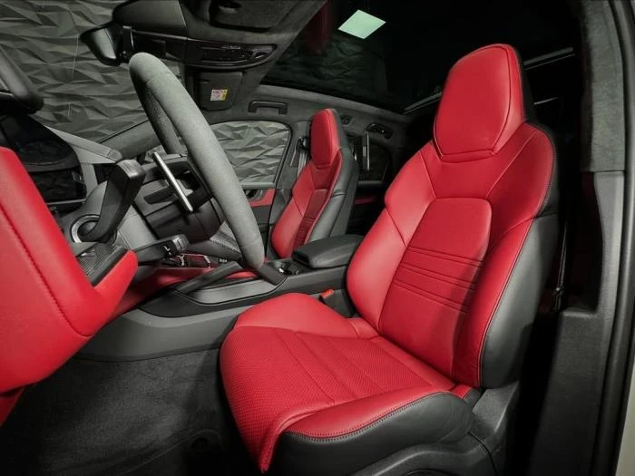Porsche Cayenne GTS Coupe DualDisplay SportDesign TVs Panorama Alc, снимка 7 - Автомобили и джипове - 54953812