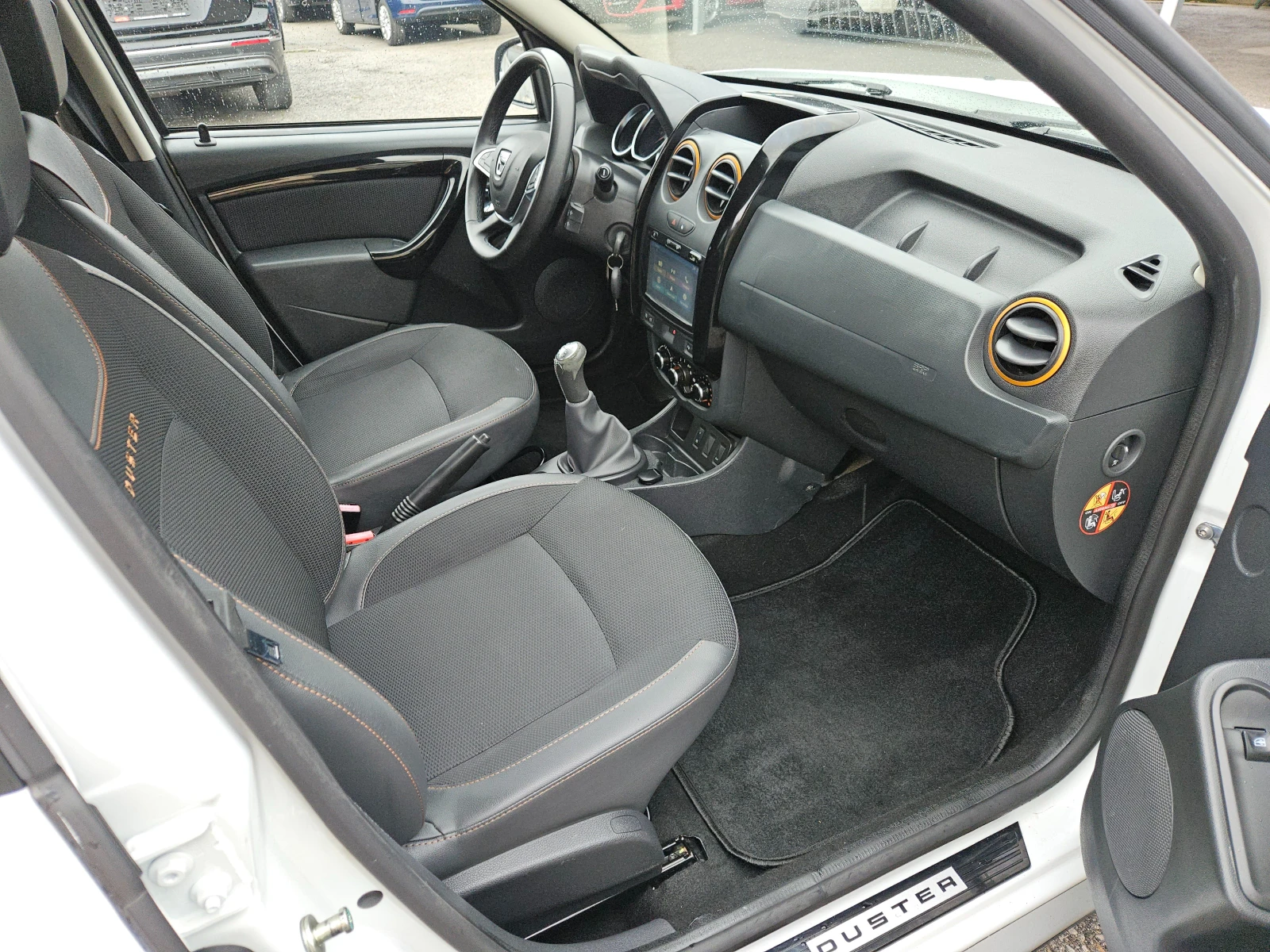 Dacia Duster 1.6GPL/LAUREATE/ACC/NAVI/������/������/EURO 6B/��� | Mobile.bg � ����������� 15