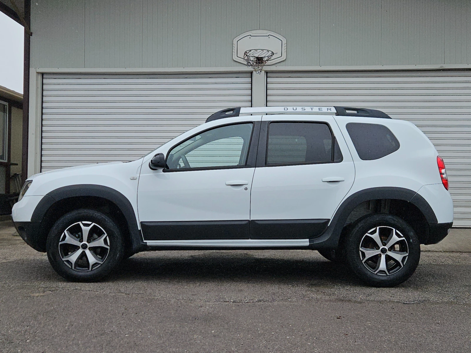 Dacia Duster 1.6GPL/LAUREATE/ACC/NAVI/КАМЕРА/БЛУТУТ/EURO 6B/ТОП - изображение 6