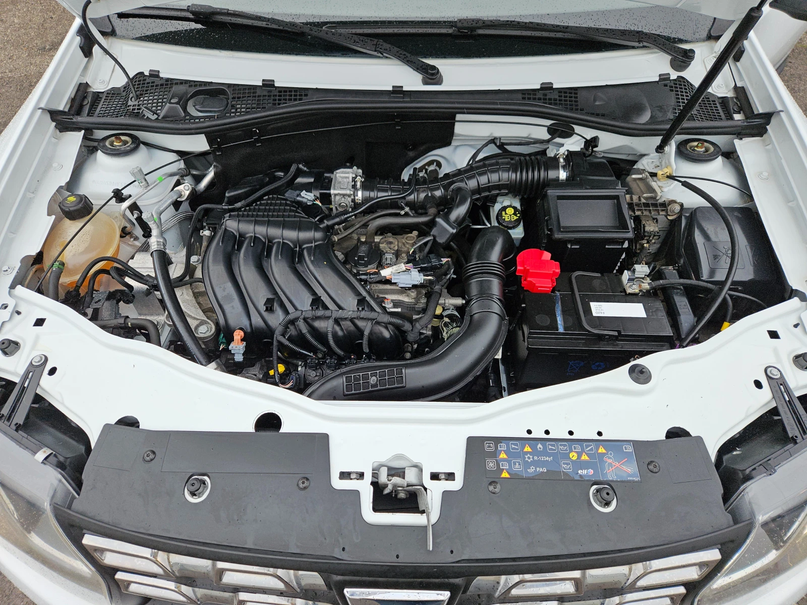 Dacia Duster 1.6GPL/LAUREATE/ACC/NAVI/КАМЕРА/БЛУТУТ/EURO 6B/ТОП - изображение 8