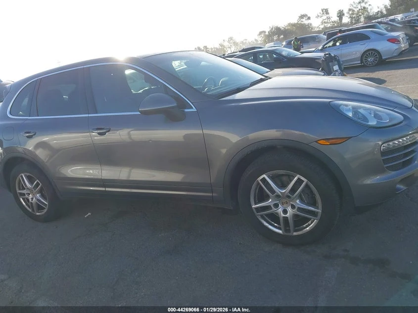 Porsche Cayenne 3.6l, снимка 13 - Автомобили и джипове - 53714751