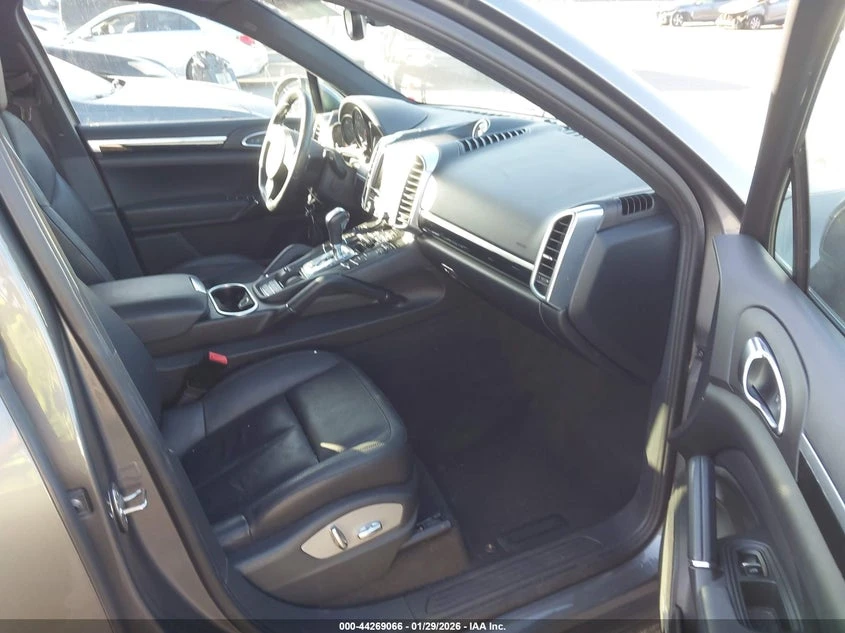 Porsche Cayenne 3.6l, снимка 5 - Автомобили и джипове - 53714751