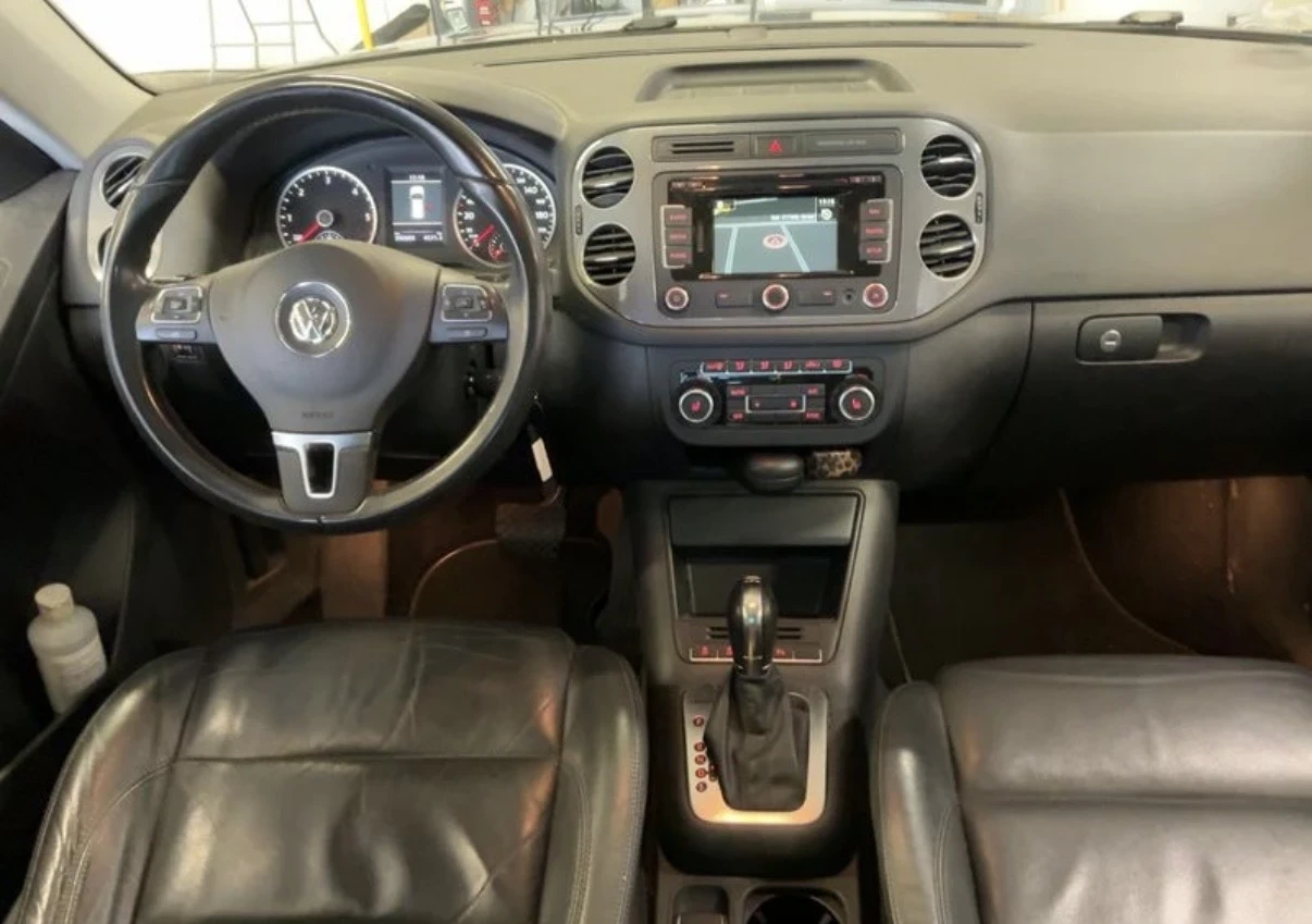 VW Tiguan 4-MOTION DSG ОЧАКВАН ВНОС , снимка 14 - Автомобили и джипове - 53952351