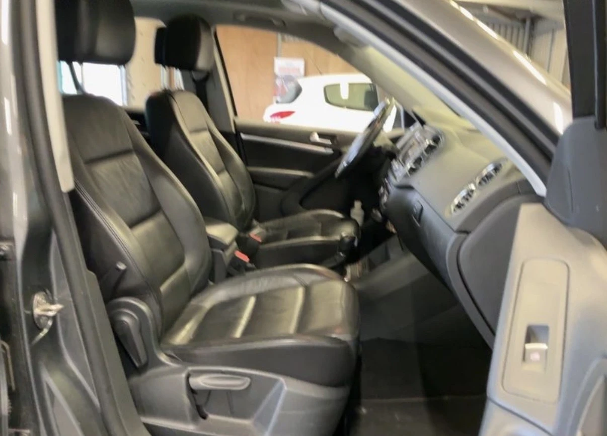 VW Tiguan 4-MOTION DSG ОЧАКВАН ВНОС , снимка 11 - Автомобили и джипове - 53952351