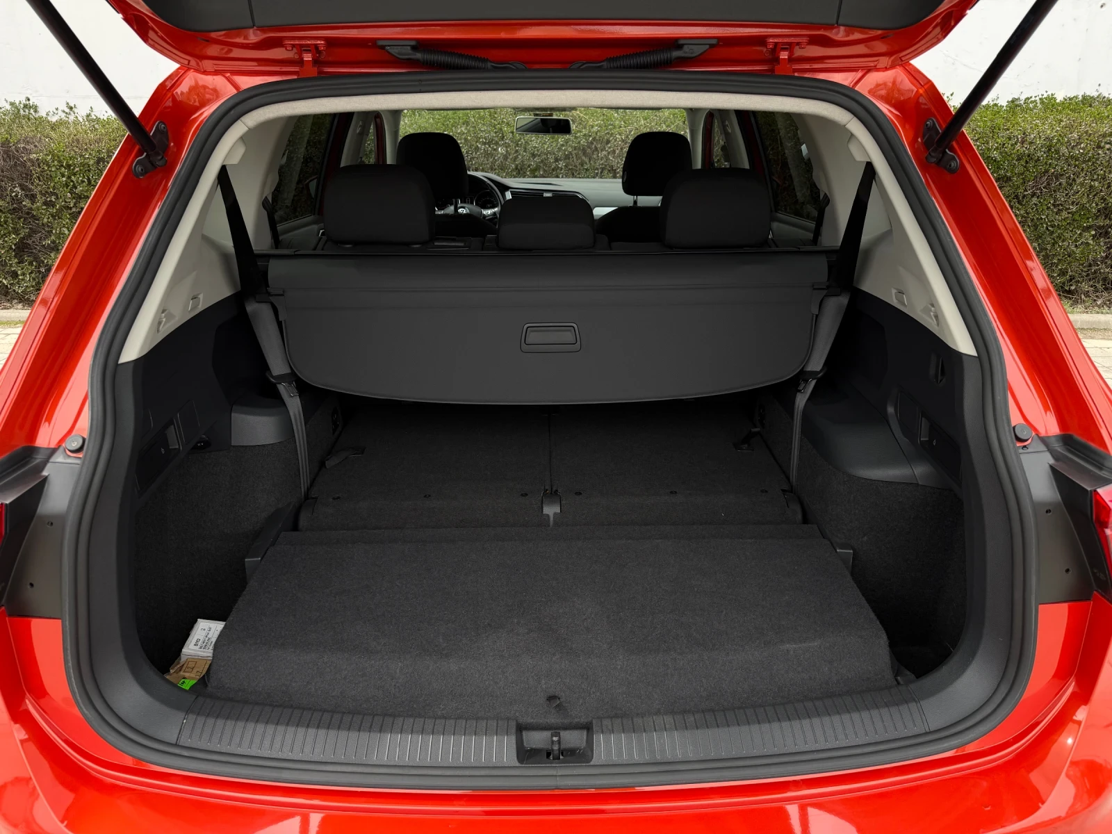 VW Tiguan Allspace 2.0TSI 4motion Allspace, снимка 9 - Автомобили и джипове - 54041159