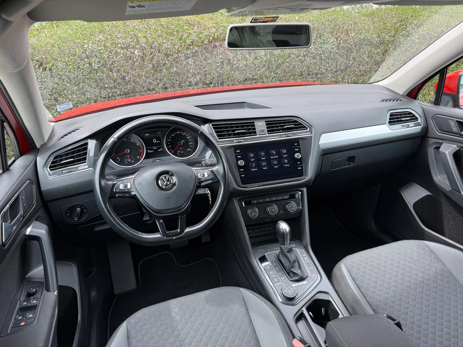 VW Tiguan Allspace 2.0TSI 4motion Allspace, снимка 13 - Автомобили и джипове - 54041159