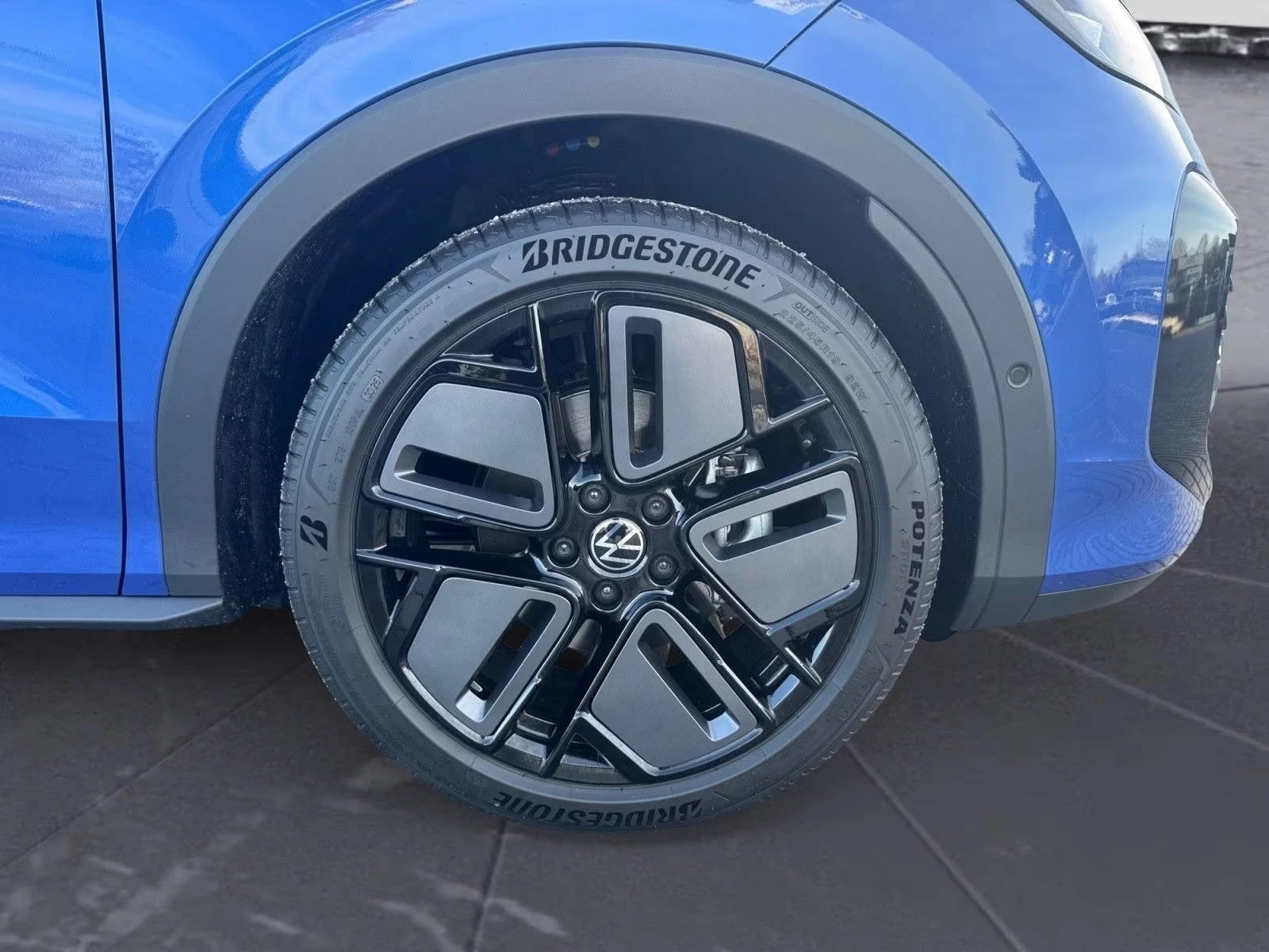 VW T-Roc 1.5 eTSI R-LINE BLACK STYLE , снимка 5 - Автомобили и джипове - 54140348