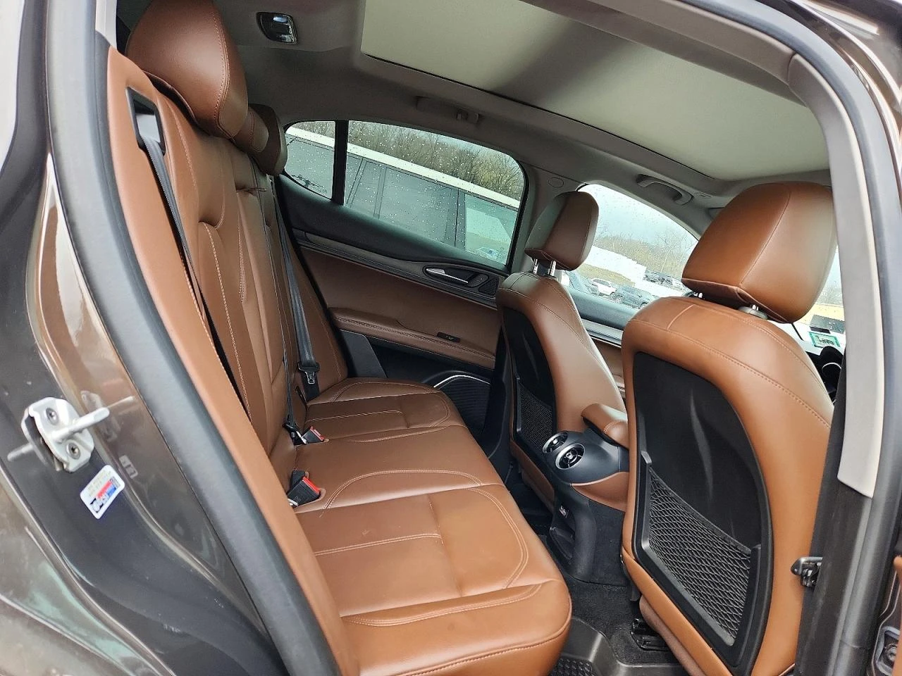 Alfa Romeo Stelvio 2.0l Ti, снимка 11 - Автомобили и джипове - 54384875