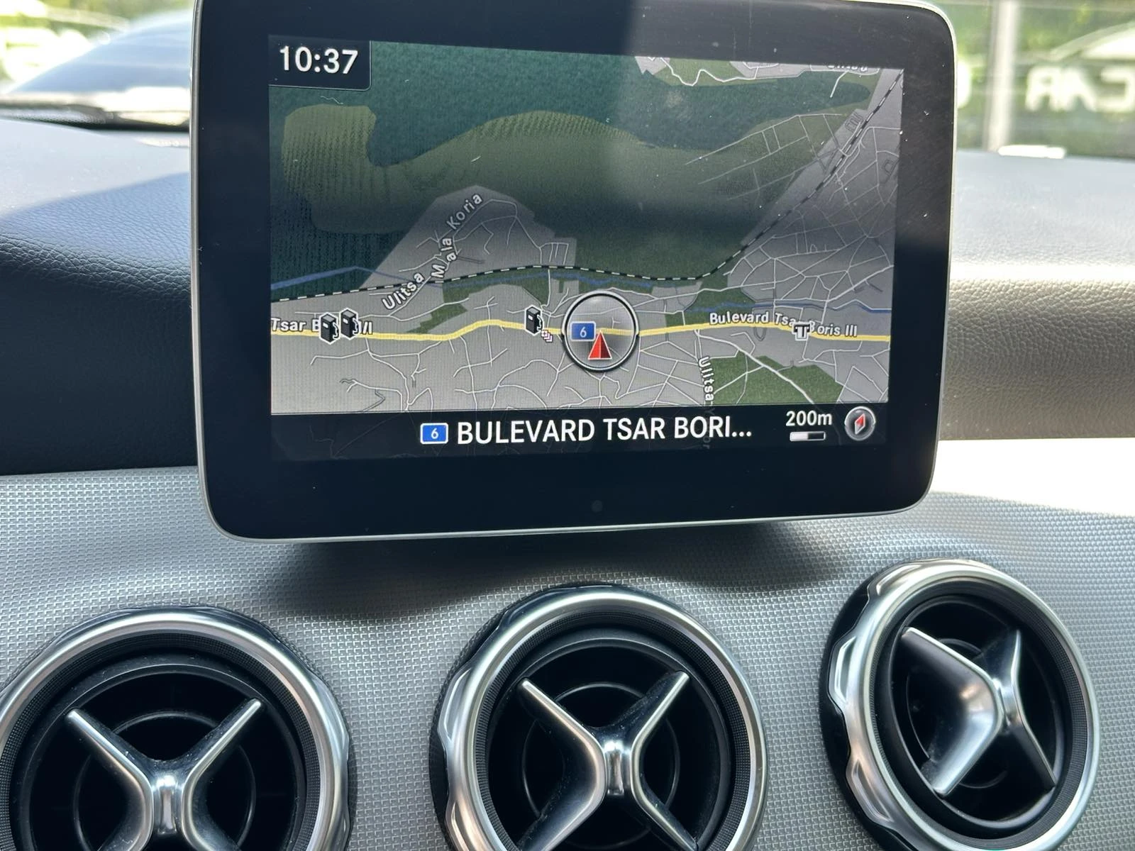 Mercedes-Benz GLA 250 4MATIC/NAVI/CAMERA /PANO/, снимка 9 - Автомобили и джипове - 54630434