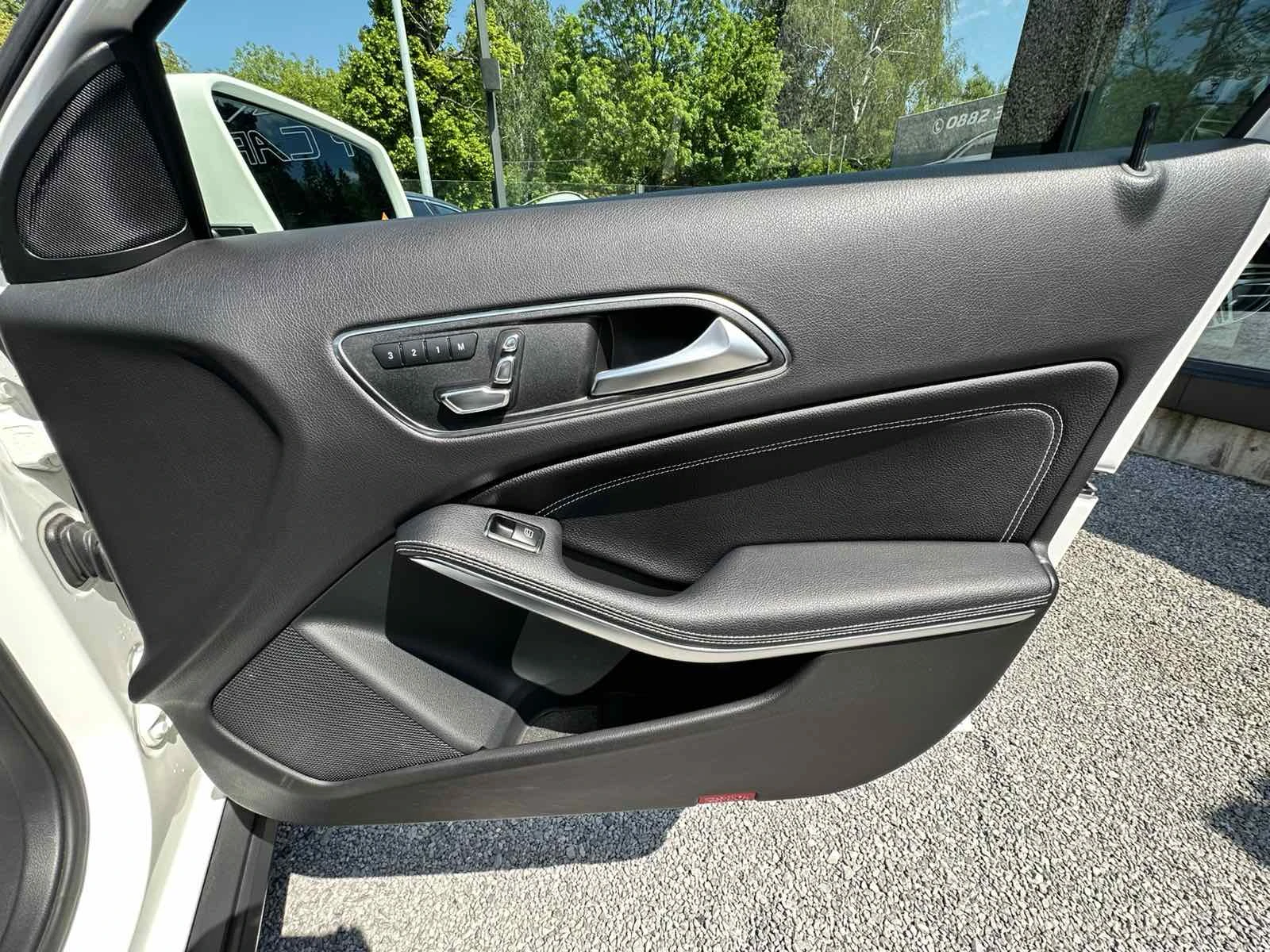 Mercedes-Benz GLA 250 4MATIC/NAVI/CAMERA /PANO/, снимка 14 - Автомобили и джипове - 54630434