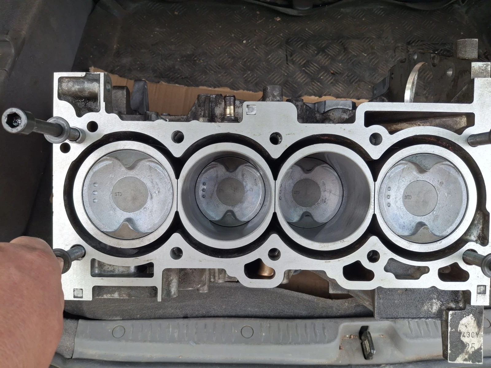 Nissan Frontier, снимка 10 - Автомобили и джипове - 55129799