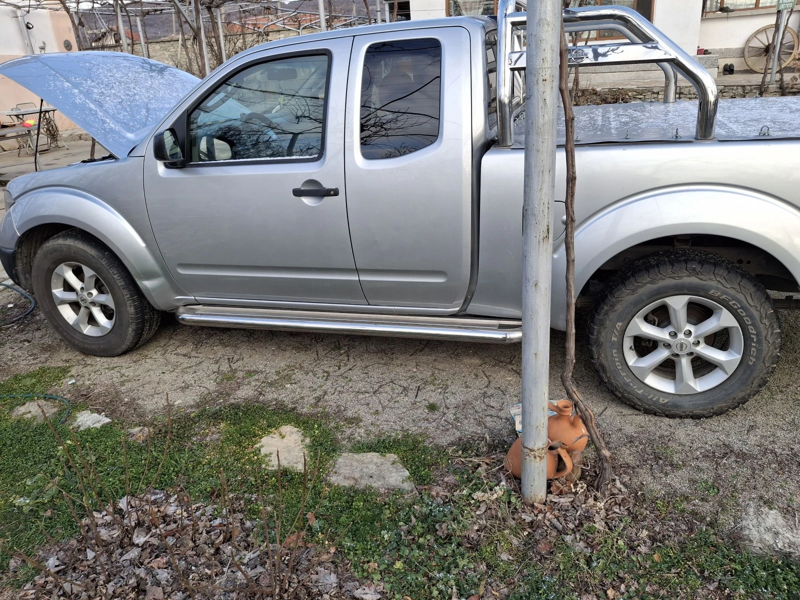 Nissan Frontier, снимка 4 - Автомобили и джипове - 55129799