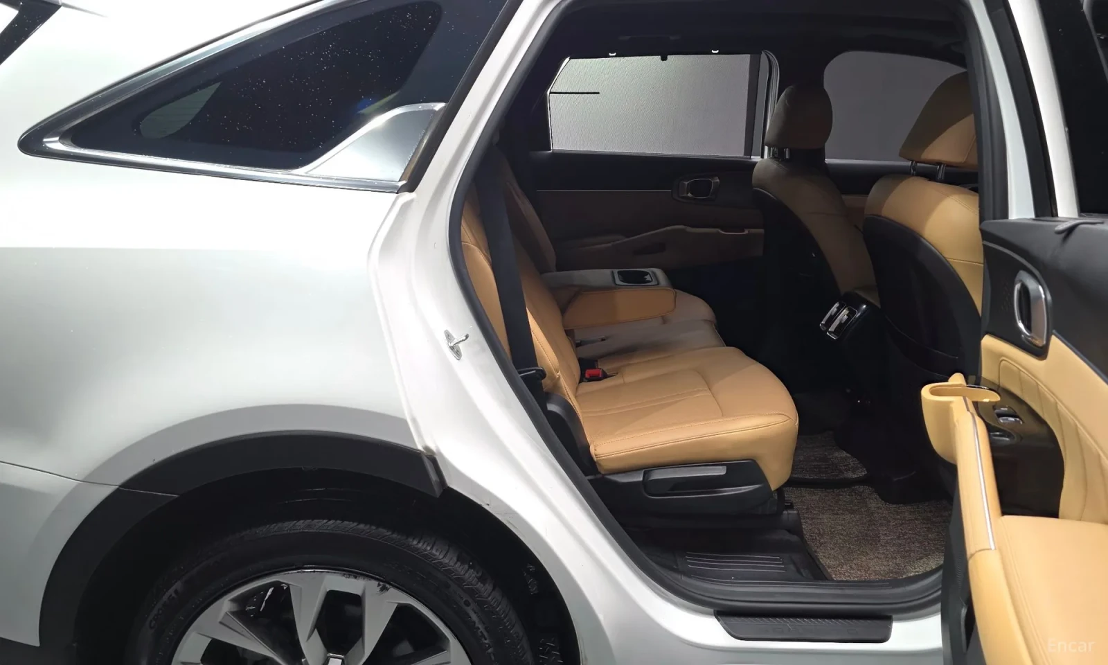 Kia Sorento 2.5T\Дигитално табло\Топ оферта, снимка 12 - Автомобили и джипове - 55585006