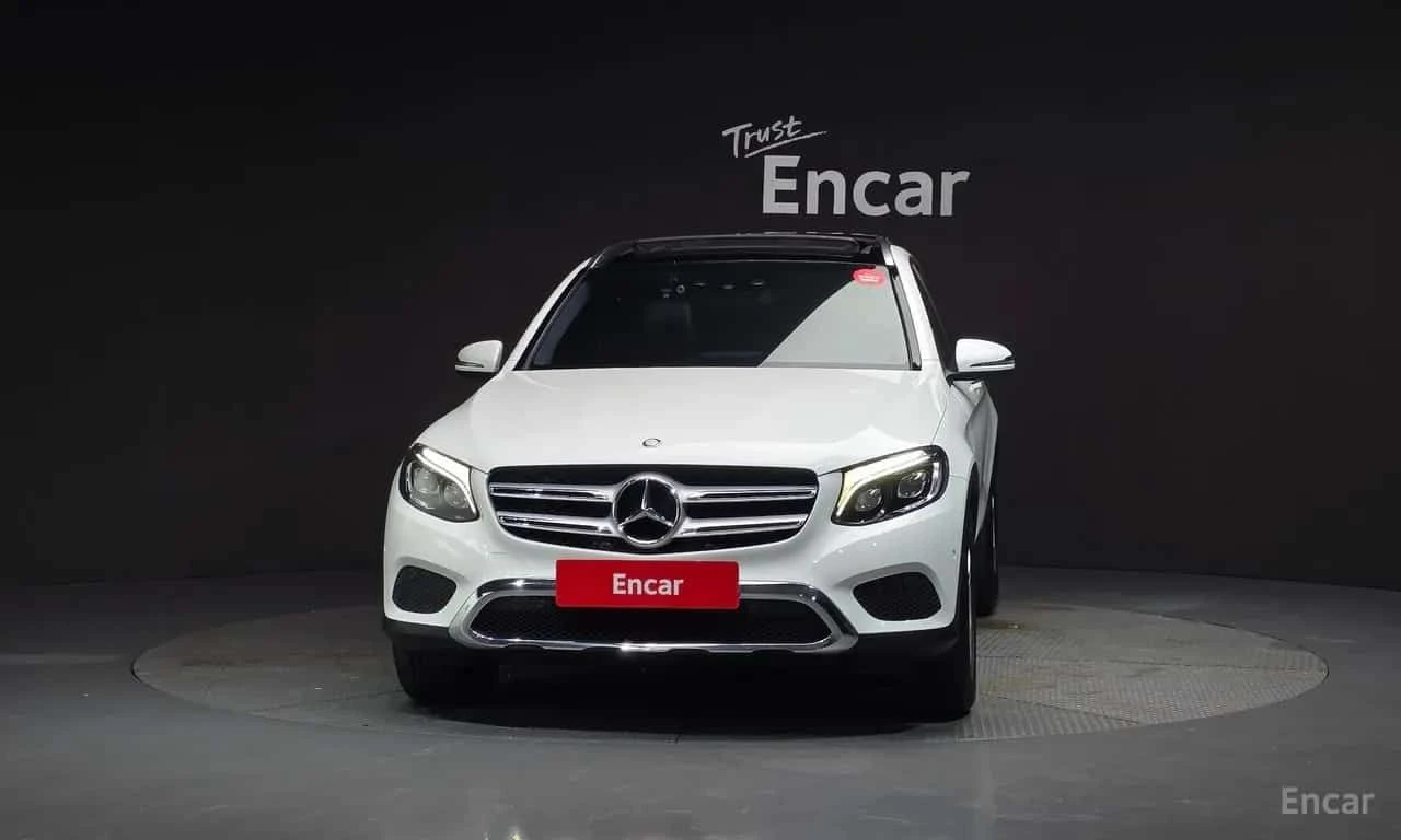 Mercedes-Benz GLC 220 4MATIC | ПАНОРАМА | АВТОКРЕДИТ, снимка 3 - Автомобили и джипове - 55694731