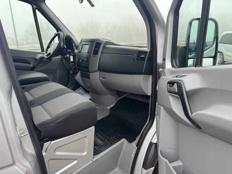 VW Crafter 2.0TDI* КЛИМА* НАВИ* НЕМСКИ* Оригинал, снимка 9 - Бусове и автобуси - 53224673