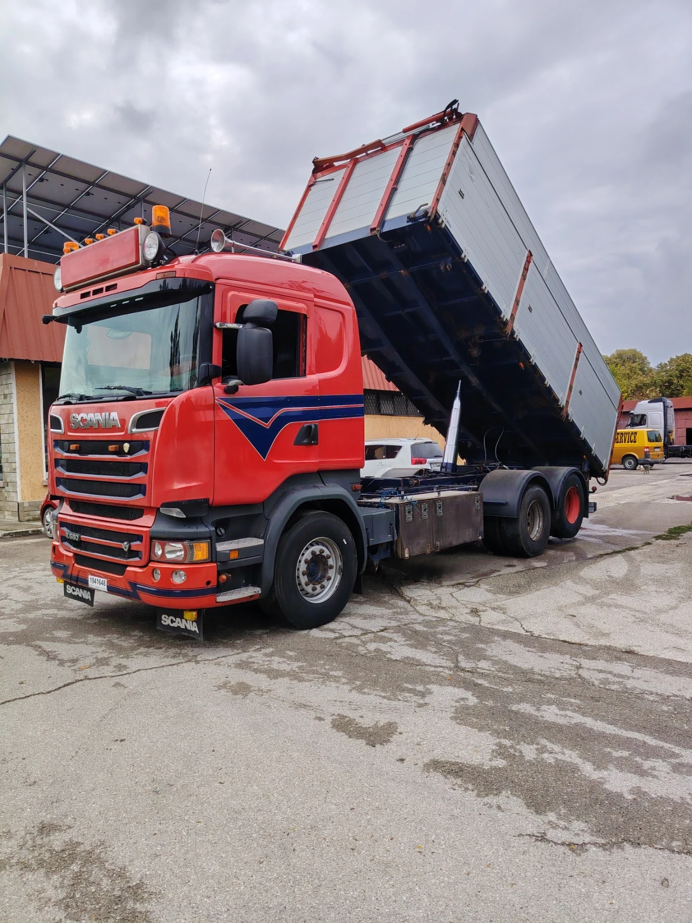 Scania R 560 Зърновоз
