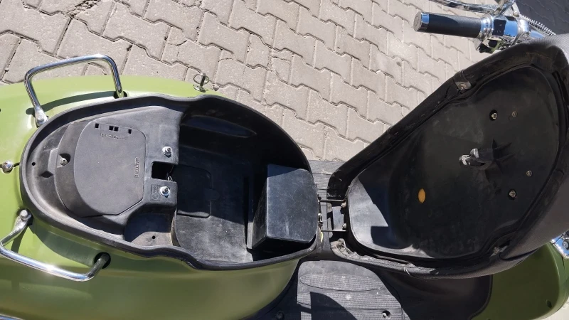 Znen Q Retro roller 150сс А1 НОВ, снимка 6 - Мотоциклети и мототехника - 52488857