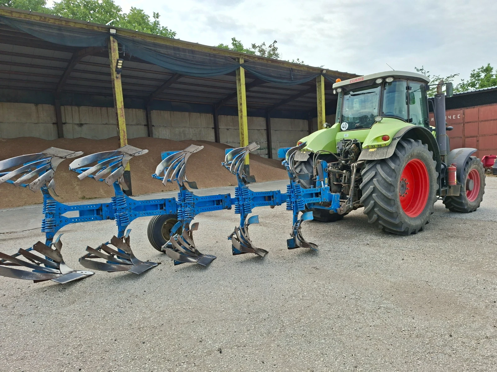 Трактор Claas AXION 830 - изображение 5