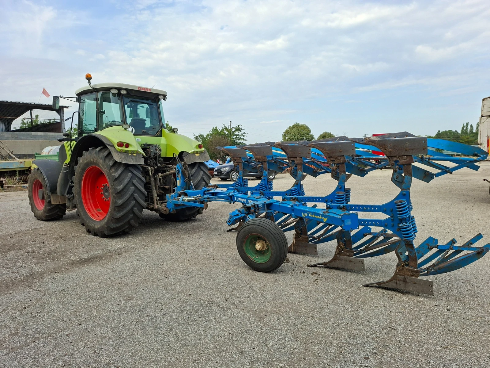 Трактор Claas AXION 830 - изображение 4