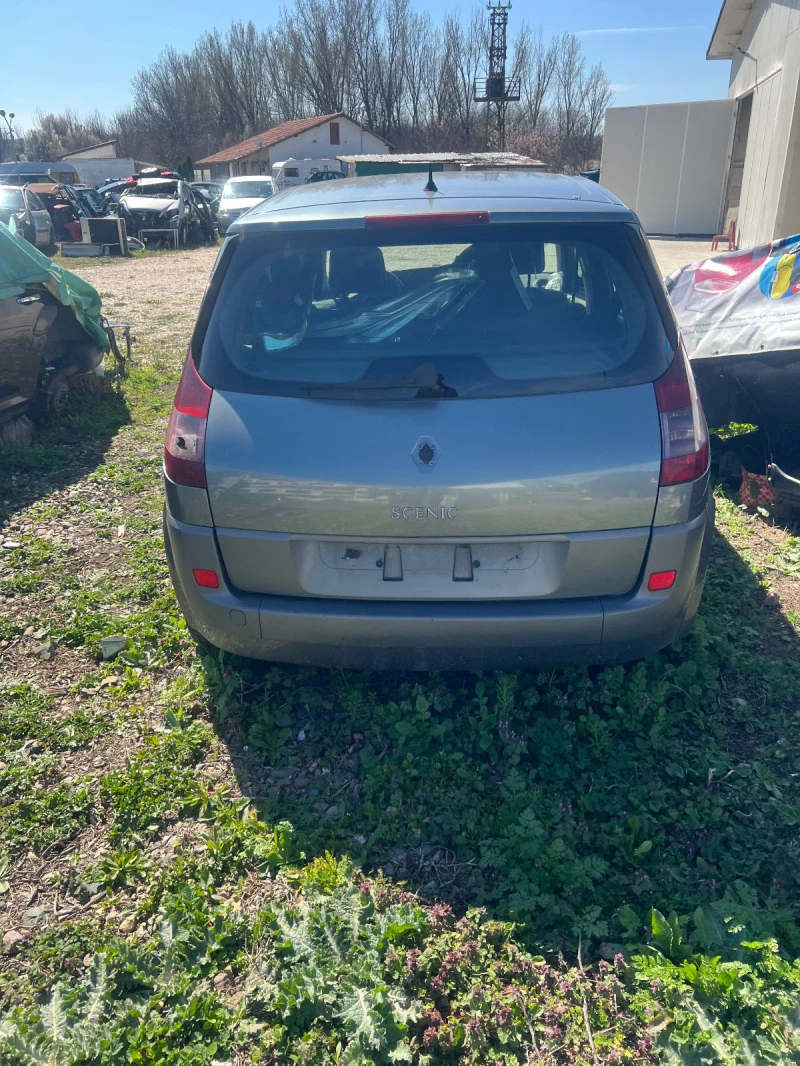 Renault Scenic, снимка 4 - Автомобили и джипове - 40159098