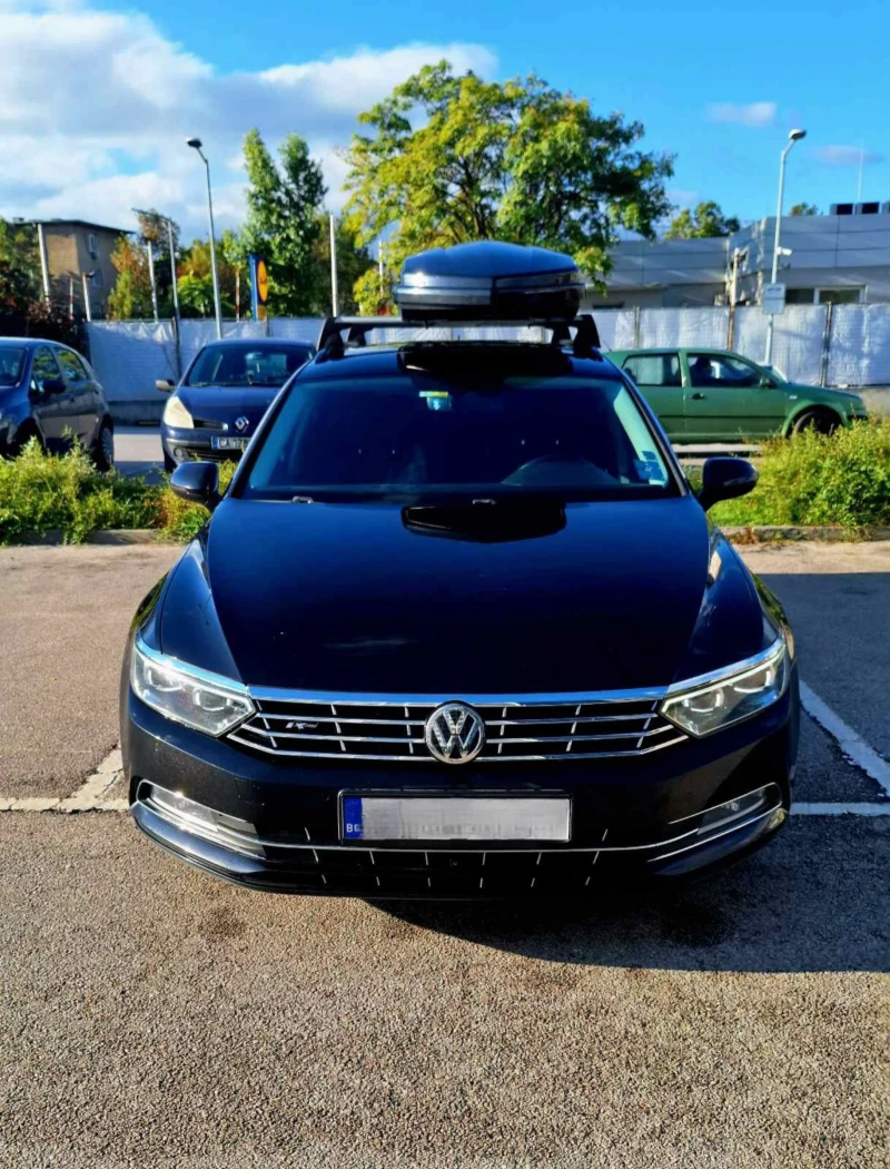 VW Passat ТОП ! FACELIFT design R-line Дигитал LED level 2 , снимка 8 - Автомобили и джипове - 47413217