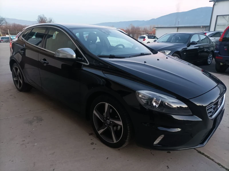 Volvo V40 1.6 D-R DESIGN, снимка 3 - Автомобили и джипове - 48606481