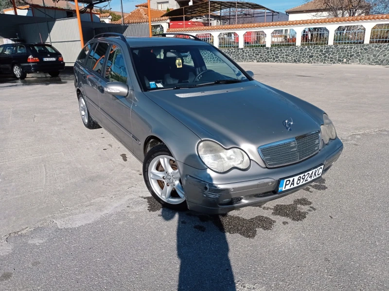 Mercedes-Benz C 220, снимка 4 - Автомобили и джипове - 48666121