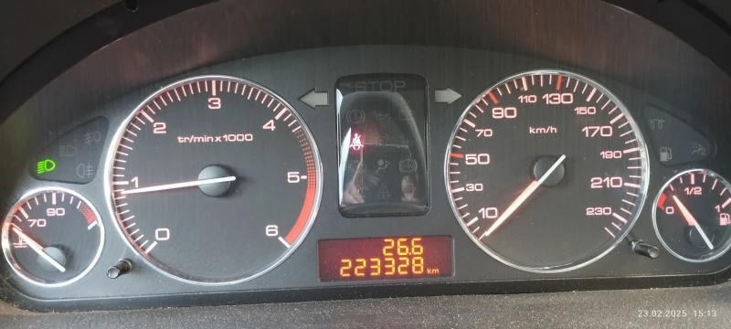 Peugeot 407 1.6 HDI, снимка 9 - Автомобили и джипове - 49248548