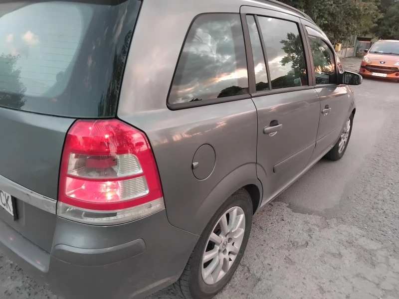 Opel Zafira, снимка 7 - Автомобили и джипове - 52493203