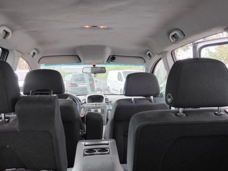 Opel Zafira, снимка 11 - Автомобили и джипове - 52493203