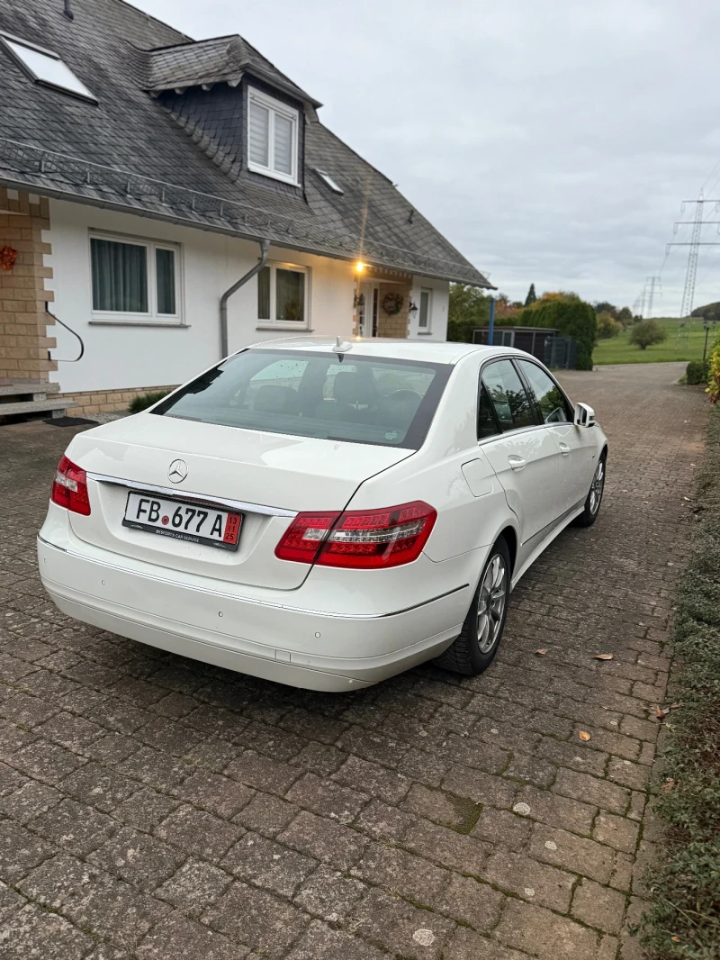 Mercedes-Benz E 220 AVANTGARDE/ BlueEfficiency /2.2 CDI , снимка 6 - Автомобили и джипове - 52662865